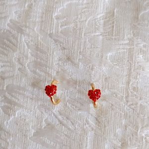 ♥️♥️♥️Heart earrings , new never worn, Macy's